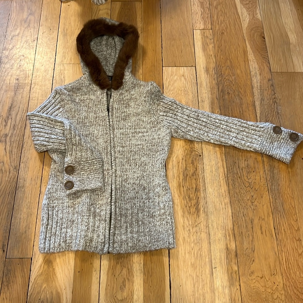Nils Cardigan Seater with Zip Front